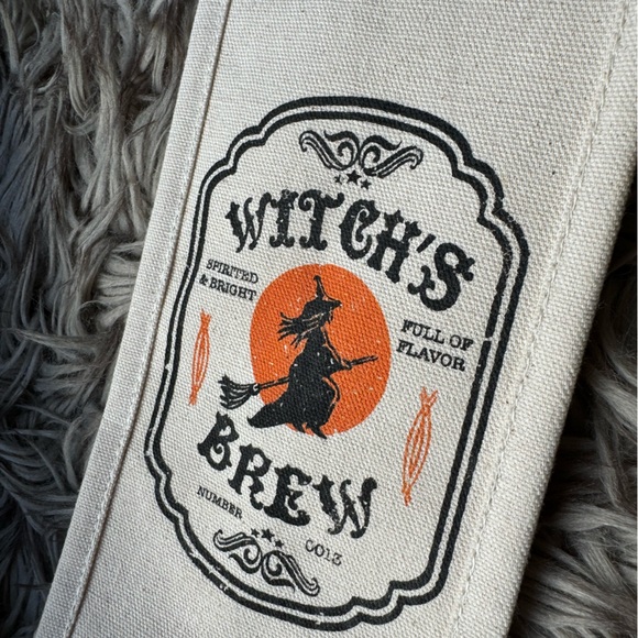🦇 Witch’s Brew Wine Bag - Picture 2 of 3